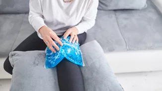 Διάστρεμμα Στο Γόνατο | Συμπτώματα, θεραπεία και χρόνος αποκατάστασης