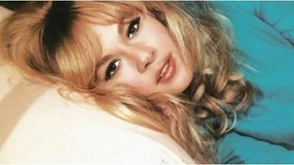 Αλίκη Βουγιουκλάκη | Όσα είχε αποκαλύψει ο Κώστας Σπυρόπουλος για το πρώτο τους φιλί