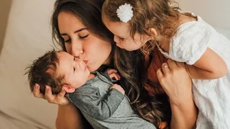 Ένας παιδοψυχολόγος καταλήγει στα 8 πιο κοινά λάθη που κάνει ένας γονιός στο μεγάλωμα του παιδιού του