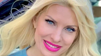 Ελένη Μενεγάκη | Οι δημόσιες ευχές σε πρώην συνεργάτιδά της και το "ευχαριστώ"(pic)