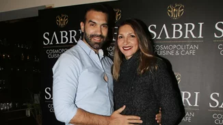 Φανή Χαλκιά - Λούης Καραμάνος | Βάφτισαν τον μικρότερο γιο τους στη Μάνη