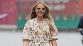 4 στιλιστικές συμβουλές για τα looks των διακοπών ώστε να είσαι καλοντυμένη από το πρωί μέχρι το βράδυ