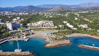 Η βράβευση της Zeus International στη βραδιά απονομής στα Seven Stars Luxury Hospitality and Lifestyle Awards