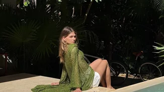 Η Αμαλία Κωστοπούλου φόρεσε το μπικίνι της και έκανε το αγαπημένο της θαλάσσιο σπορ