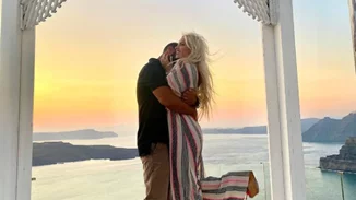 Τζούλια Νόβα | Δημοσίευσε την πρώτη φωτογραφία με τον νέο της σύντροφο