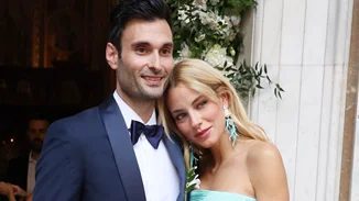 Sister of the bride | Τα χτενίσματα που επέλεξαν οι πιο κομψές Ελληνίδες celebrities