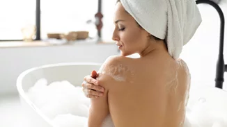 Πώς να αντιμετωπίσεις την ακμή στην πλάτη