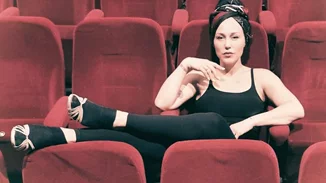 Η Πηνελόπη Αναστασοπούλου και η ερμηνεία της φωτιάς