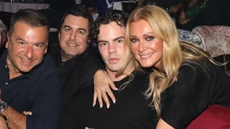 Νατάσα Θεοδωρίδου | Νέα βραδινή εξόρμηση με τον Γιώργο Λιάγκα και καλούς φίλους