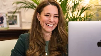 Kate Middleton | Παραδίδει μαθήματα στιλ για Zoom meetings