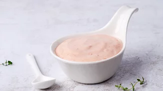 Πρωτεϊνικό γιαουρτοζελέ: Ιδανικό για κάτι απογευματινό με λίγες θερμίδες