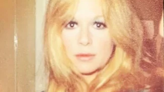 Η άπιαστη Αλίκη | Σκέψεις για την προσωπικότητα που ξέρουν όλοι αλλά ίσως δεν γνώρισε κανείς