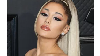 H Ariana Grande θυμάται την πολύνεκρη τρομοκρατική επίθεση στο Μάντσεστερ το 2017