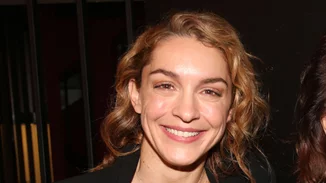 Η Γιούλικα Σκαφιδά στο κομμωτήριο | Το κούρεμα που της χάρισε όγκο