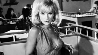 56 χρόνια πριν | Η σπάνια φωτογραφία της Αλίκης Βουγιουκλάκη σε προχωρημένη εγκυμοσύνη