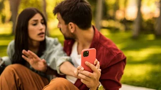 Τι είναι το Σύνδρομο του Οθέλλου και πώς καταστρέφει μια σχέση