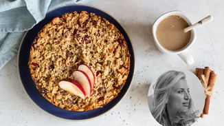 Η εύκολη πίτα με - μόνο - 3 υλικά από τα χεράκια της Μαρίας Ηλιάκη