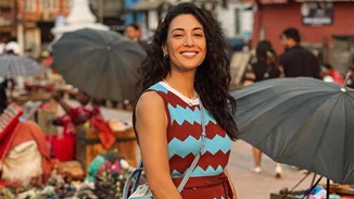 Η Ευγενία Σαμαρά δημιούργησε το πιο κομψό double denim σύνολο για το φθινόπωρο