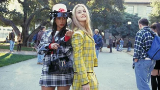 Το iconic σύνολο της Alicia Silverstone στο "Clueless" αναβιώνει στο Super Bowl