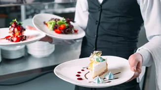 Εορτολόγιο: Ποιός γιορτάζει Σήμερα 31 Αυγούστου