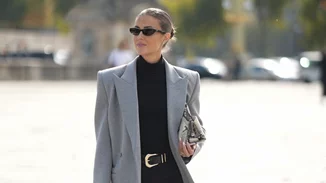 Το chic παλτό από τη Stradivarius που ταιριάζει με τα πάντα | Κοστίζει μόλις 20 ευρώ