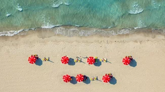 8 παραμυθένια ελληνικά νησιά που αποθεώνουν οι Σουηδοί