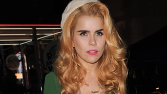Η Paloma Faith δείχνει τις προσπάθειές της να ανταποκριθεί στον ρόλο της μητέρας και της μουσικού