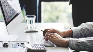 Αντίστροφη μέτρηση για τις φορολογικές δηλώσεις