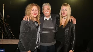 Στα μαχαίρια τα παιδιά του Ανέστη Βλάχου | Αμφισβητεί την ιδιόχειρη διαθήκη ο γιος του