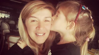 Συγκινεί η Ξένια Πρεζεράκου | "Eίμαι έτοιμη θάνατε, σε κοιτάω στα μάτια..."