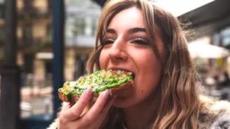 4 τρόποι για απώλεια βάρους χωρίς να σταματήσεις να τρως τα αγαπημένα σου φαγητά