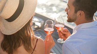 Ένα υπέροχο ταξίδι γεύσεων και αισθήσεων στα ελληνικά νησιά