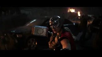 Δείτε τη Νatalie Portman ως Thor στο τρέιλερ του "Thor: Love and Thunder"