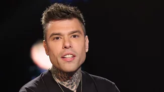 Ο Fedez αφηγείται το τέλος του γάμου του με την Chiara Ferragni και την απόπειρα αυτοκτονίας στο πρώτο του βιβλίο