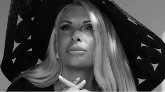 Η Ελένη Μενεγάκη μάς βάζει στο καμαρίνι της στο MEGA | Δες τη φωτογραφία