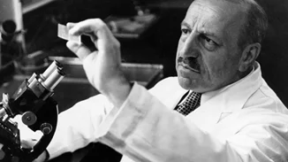 Γεώργιος Παπανικολάου | Η ιστορία του Έλληνα γιατρού που έσωσε τις ζωές εκατομμυρίων γυναικών σε όλο τον κόσμο