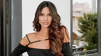 Η Ηλιάνα Παπαγεωργίου στόλισε το χριστουγεννιάτικο δέντρο της | Η πρωτότυπη κορυφή