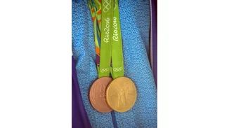 Έλενα Βότση | Η Ελληνίδα σχεδιάστρια του χρυσού μεταλλίου των Ολυμπιακών Αγώνων