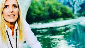 Η νέα τοποθέτηση της Ρένας Κουβελιώτη για το πρόβλημα της υγείας της | "Ρωτάω τα παιδιά μου αν θα με αγαπούν, όταν δεν θα τα θυμάμαι"