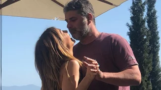 Η Δέσποινα Βανδή καμάρωσε τον Βασίλη Μπισμπίκη στην Επίδαυρο