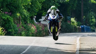 Ξεκίνησε ο πιο θανατηφόρος αγώνας ταχύτητας στον κόσμο