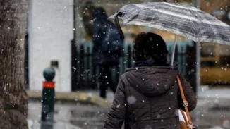 Καιρός | Πλησιάζουν οι ψυχρές αέριες μάζες – Έρχεται πτώση της θερμοκρασίας έως και 10 βαθμούς, χιόνια και στην Αττική