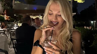 Η Κωνσταντίνα Σπυροπούλου στο Μόντε Κάρλο | Τα glitter items που επέλεξε σε βραδινή έξοδο