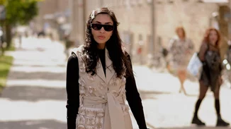 Οι πιο κομψοί τρόποι για να φορέσεις το τζιν παντελόνι αυτή την περίοδο