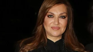 Καίτη Γαρμπή | Η δημόσια συγγνώμη και το ευτράπελο στη συναυλία στην Κρήτη