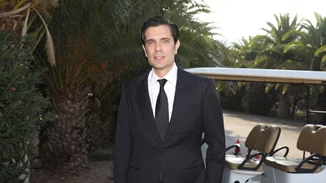 Μύρωνας Στρατής - Κατερίνα Ζαπάρδα | Το φωτογραφικό άλμπουμ του γάμου τους και το εντυπωσιακό νυφικό