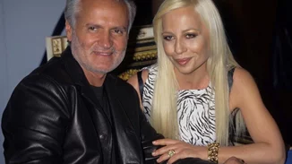 Gianni Versace | Η δραματική ιστορία του "βασιλιά της μόδας" που έφυγε νωρίς