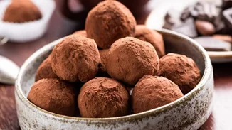 Τρουφάκια με αβοκάντο και άλλα 2 υλικά - είναι και vegan