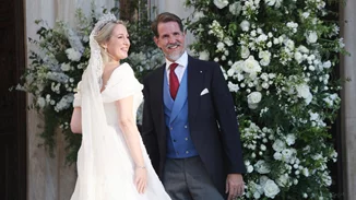 Θεοδώρα – Matthew Kumar | Το ρομαντικό νυφικό, ο στολισμός και οι γαλαζοαίματοι καλεσμένοι