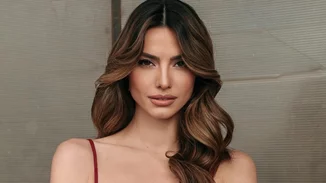 Η Ηλιάνα Παπαγεωργίου με naked mani - pedi αποδεικνύει ότι το minimal στα νύχια μπορεί να είναι απόλυτα chic